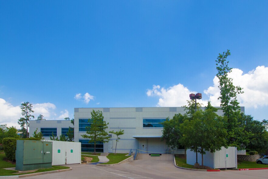 More Photos Of 2700 Technology Forest Blvd, The Woodlands Office For Lease
