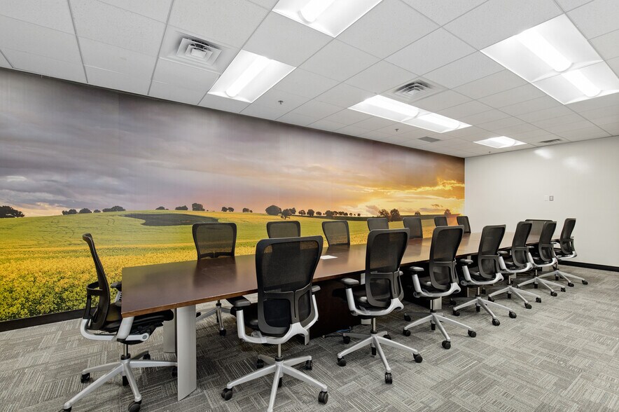 More Photos Of 85 Crystal Run Rd, Middletown Office For Lease