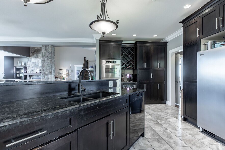 More Photos Of 2379 Chardonnay Ln, Abbotsford Hospitality For Sale