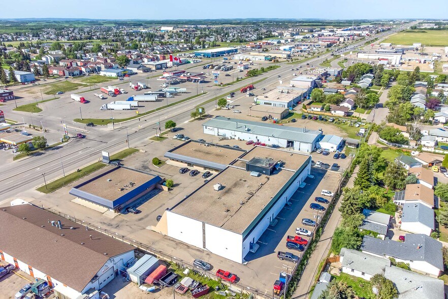 More Photos Of 5704 44 St, Lloydminster Office For Lease