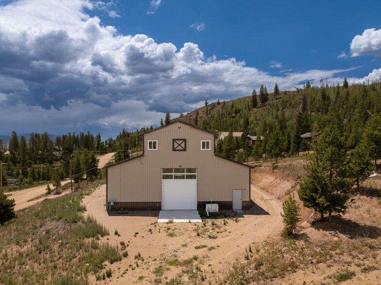 More Photos Of 450 County 424 rd, Grand Lake Flex For Sale