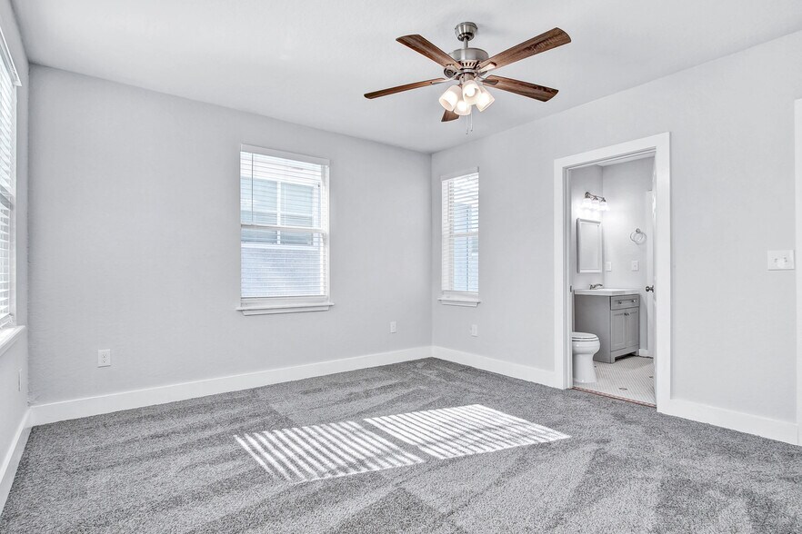 More Photos Of 1020 W French Plz, San Antonio Apartments For Sale