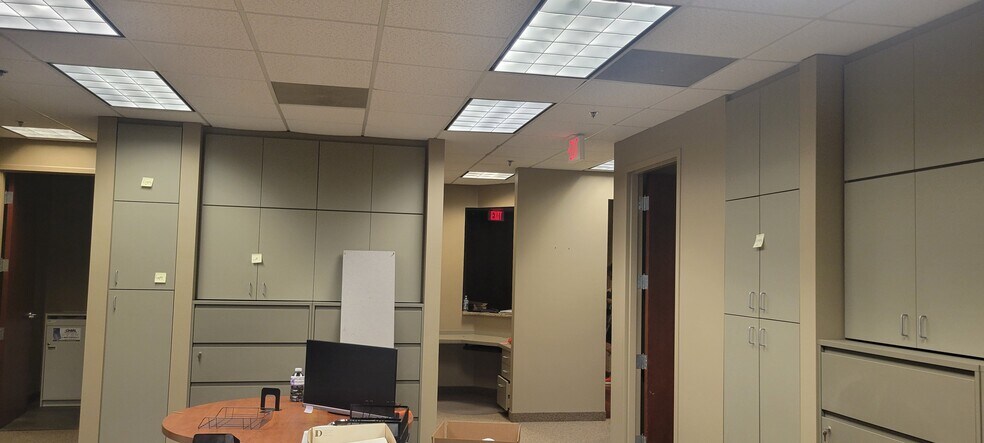 More Photos Of 6075 Poplar Ave, Memphis Coworking Space