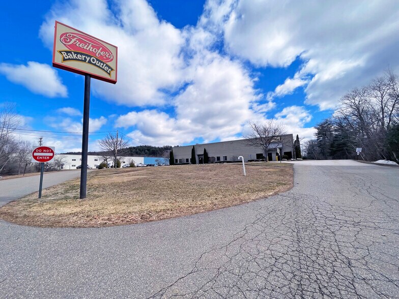 More Photos Of 3 Eastpoint Dr, Hooksett Food Processing For Lease