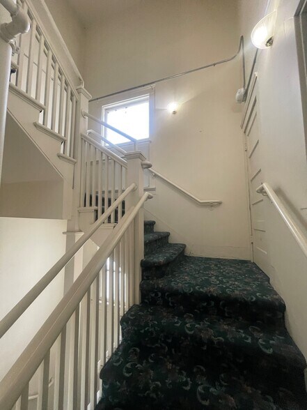 More Photos Of 795 Willamette St, Eugene Apartments For Sale