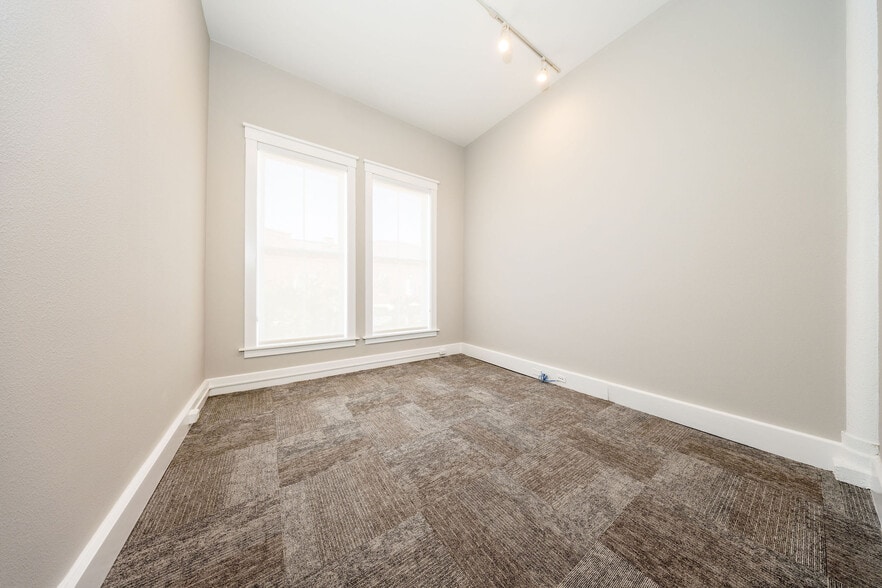 More Photos Of 121 E 1st St, Sanford Office Residential For Sale