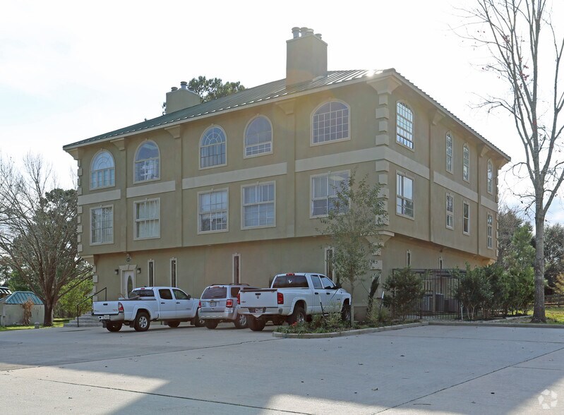 More Photos Of 28250 Fm-2978, Magnolia Medical For Lease