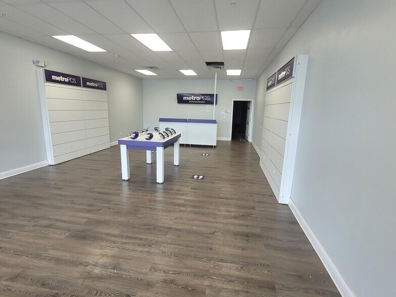 More Photos Of 5555 St. Charles Rd, Berkeley Unknown For Sale