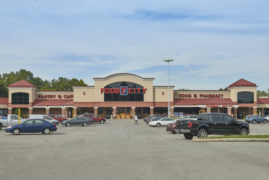 More Photos Of 2119-2139 E Broadway Ave, Maryville Unknown For Lease