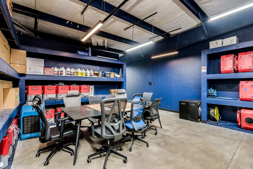 More Photos Of 1140 N Rosemont Blvd, Tucson Research And Development For Sale