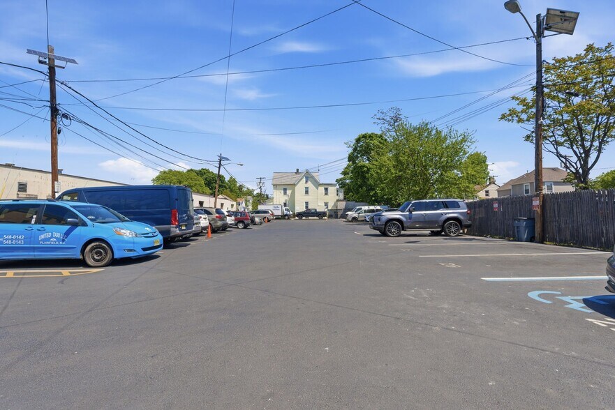 More Photos Of 200 Somerset St, North Plainfield Apartments For Sale