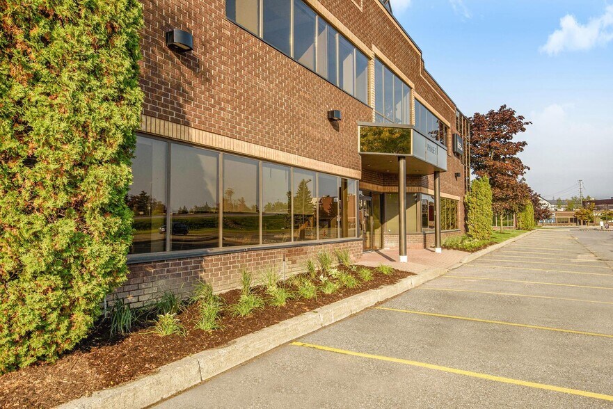 More Photos Of 6 Antares Dr, Ottawa Office For Lease
