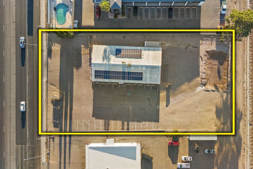 More Photos Of 1550 W Thatcher Blvd, Safford Loft Creative Space For Sale