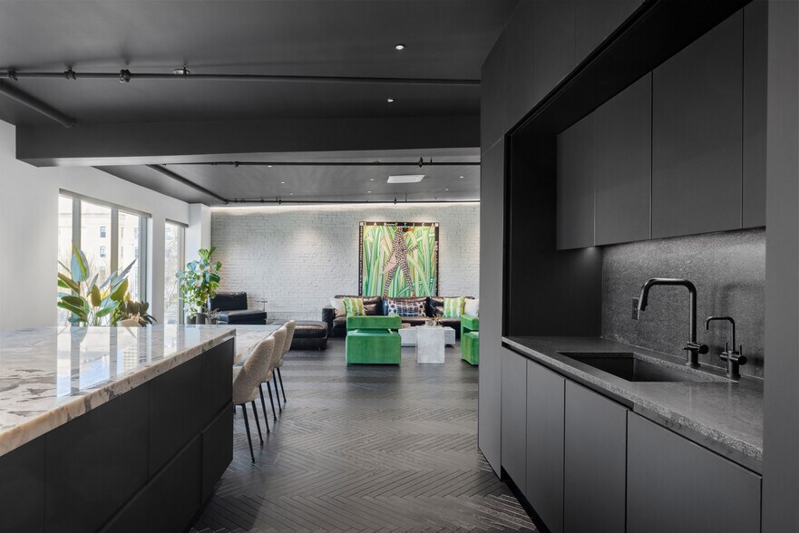 More Photos Of 518 Colcord Dr, Oklahoma City Storefront Retail Residential For Sale