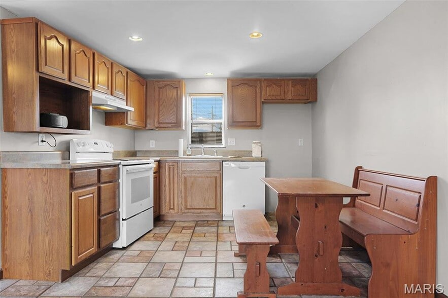 More Photos Of 234 Lemay Ferry Rd, Saint Louis Specialty For Sale