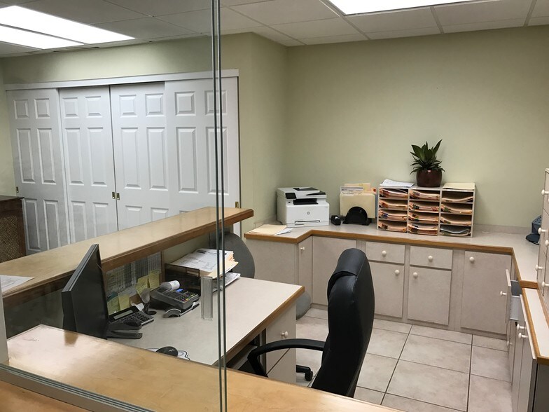 More Photos Of 900 SE Ocean Blvd, Stuart Medical For Lease