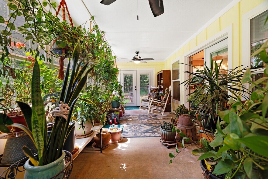 More Photos Of 821 County Road 43830, Paris Multifamily For Sale