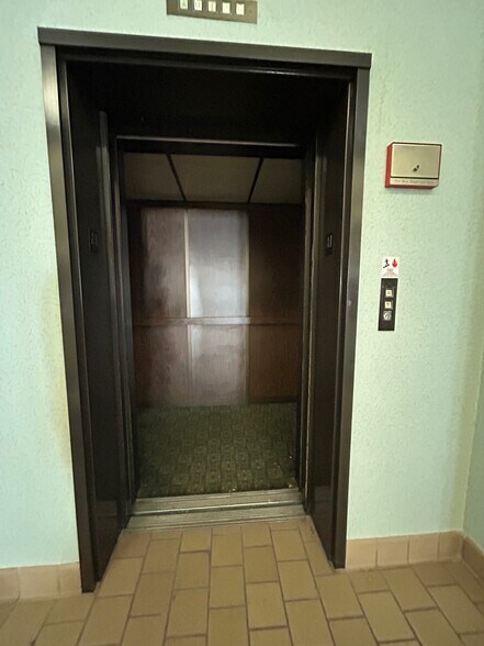 More Photos Of 4600 Lincoln Hwy, Matteson Medical For Sale