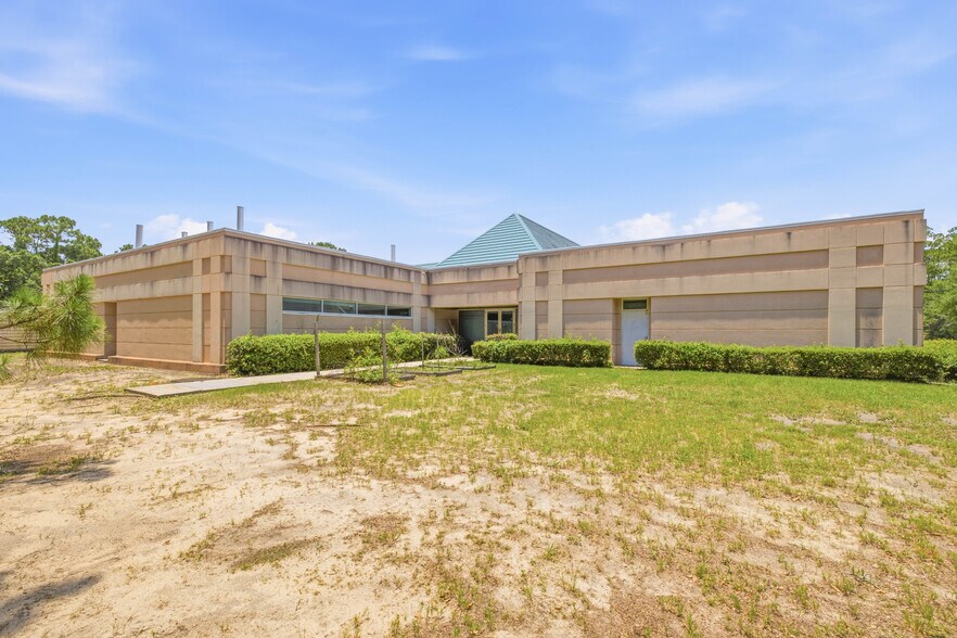 More Photos Of 3355 McLemore Dr, Pensacola Office For Lease