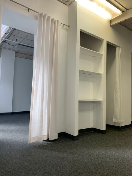 More Photos Of 1410-1440 N Kingsbury St, Chicago Manufacturing For Sale