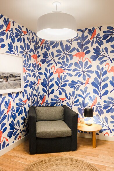 More Photos Of 222 S Riverside Plz, Chicago Coworking Space