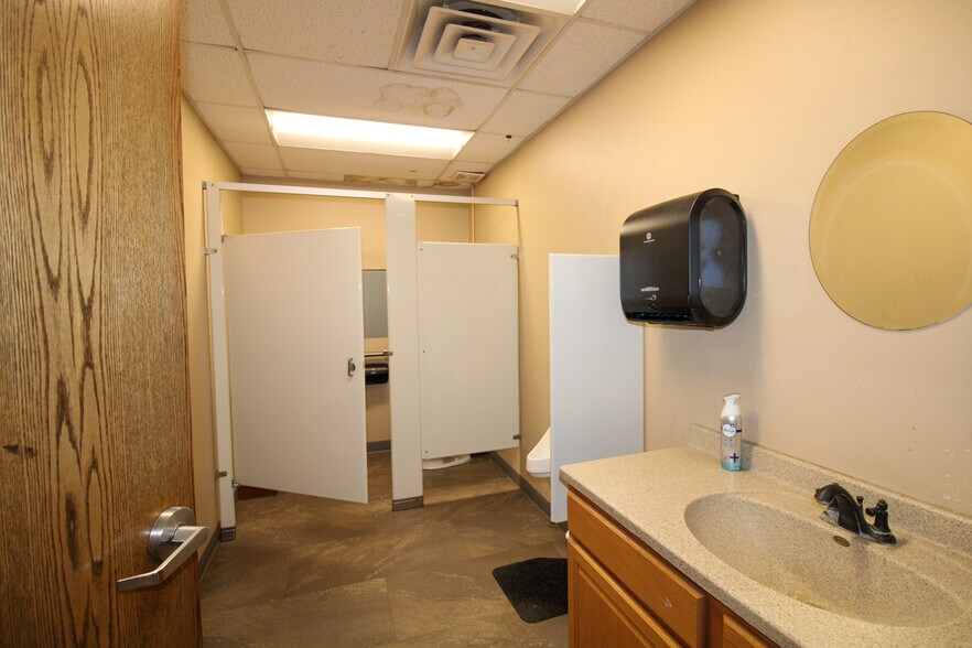 More Photos Of 6059 159th St, Galva Food Processing For Sale