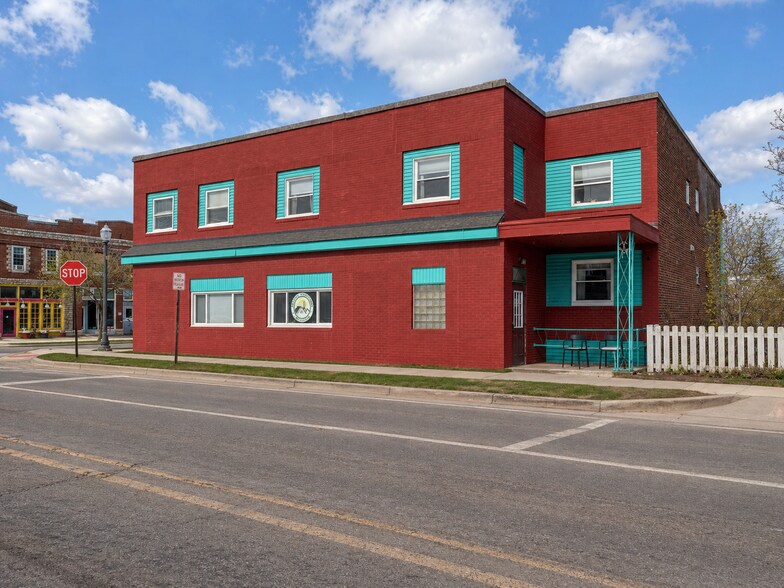 Primary Photo Of 201 3rd St, Fairport Harbor Hospitality For Sale