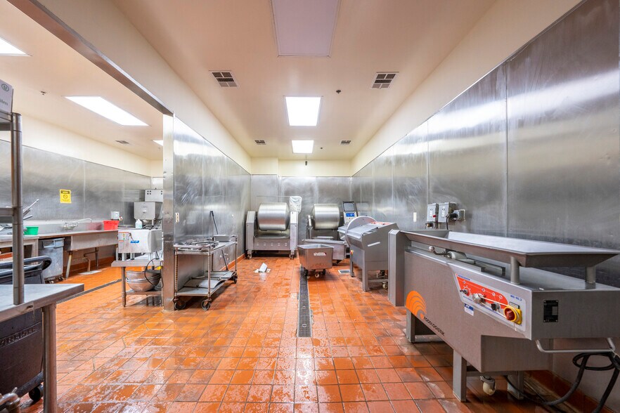 More Photos Of 429 S Palm Ave, Alhambra Food Processing For Sale