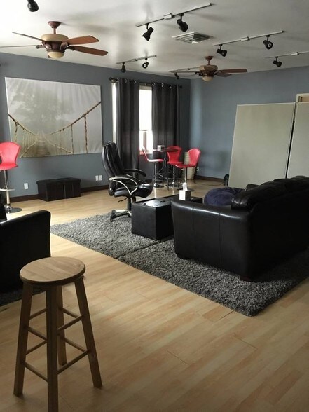 More Photos Of 14960 Woodcarver Rd, Colorado Springs Office For Sale
