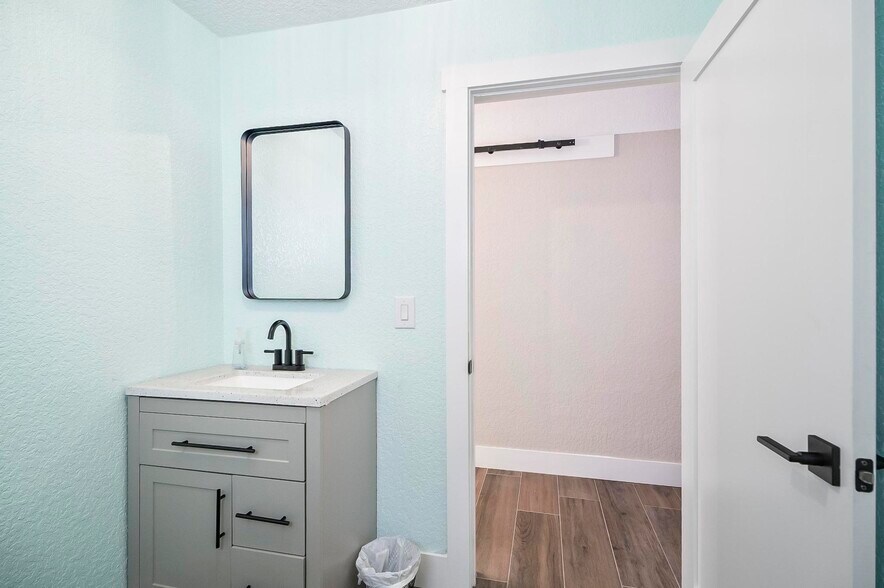 More Photos Of 2360 E Moody Blvd, Bunnell Industrial For Sale