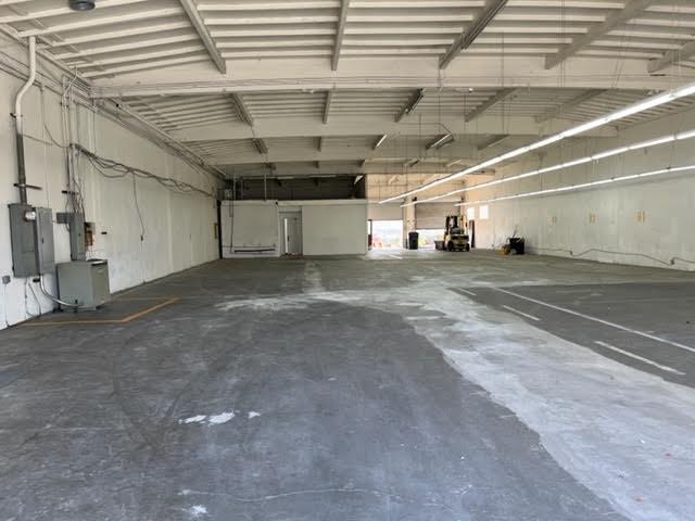 More Photos Of 1429 W 130th St, Gardena Warehouse For Lease