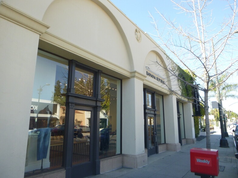 Primary Photo Of 148-154 W Colorado Blvd, Pasadena Storefront For Lease