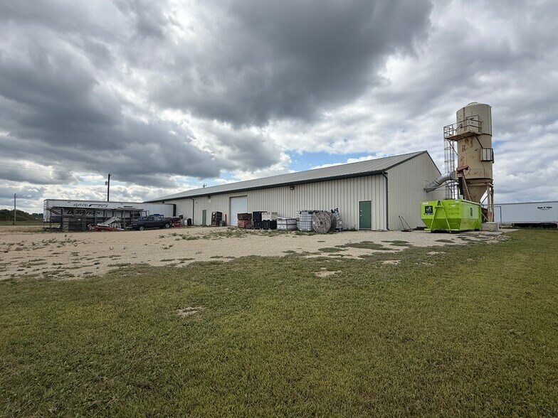 More Photos Of 1975 Spindt Dr, Waupaca Industrial For Sale