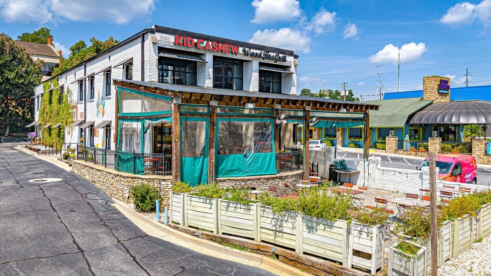 More Photos Of 6090 Roswell Rd, Sandy Springs Restaurant For Sale