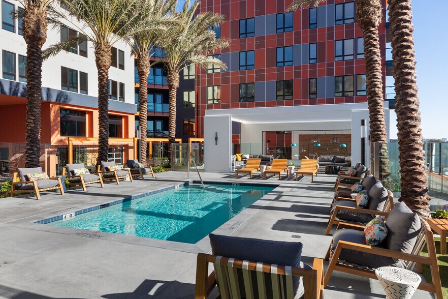 More Photos Of 126 N Rollins Rd, Millbrae Apartments For Lease