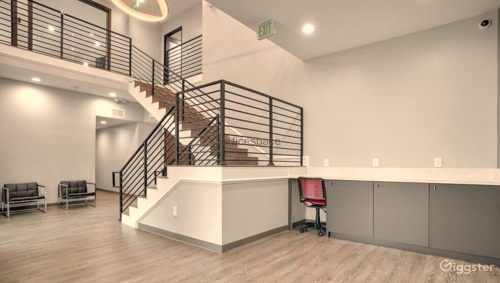 More Photos Of 18093 Prairie Ave, Torrance Office For Sale