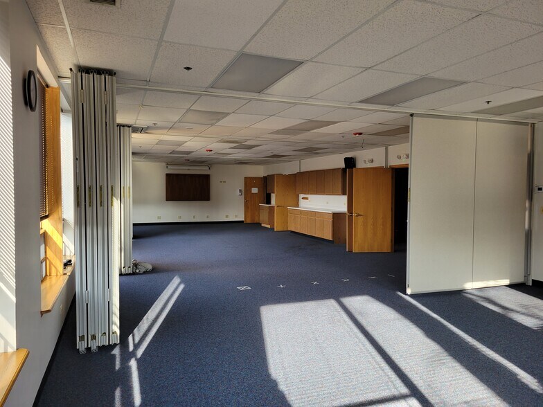 More Photos Of 3105 N Wilke Rd, Arlington Heights Medical For Lease