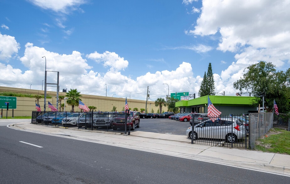 More Photos Of 515 W Kaley St, Orlando Auto Dealership For Sale
