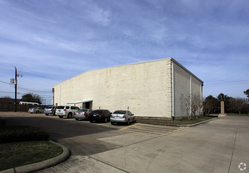 More Photos Of 4008 Vista Rd, Pasadena Office For Lease
