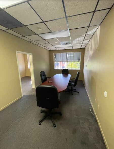 More Photos Of 25 E 4th St, Hialeah Office For Lease