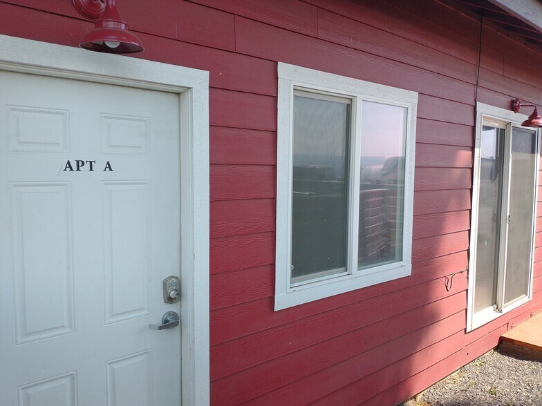 More Photos Of 2297 Dallesport Rd, Dallesport Freestanding For Lease
