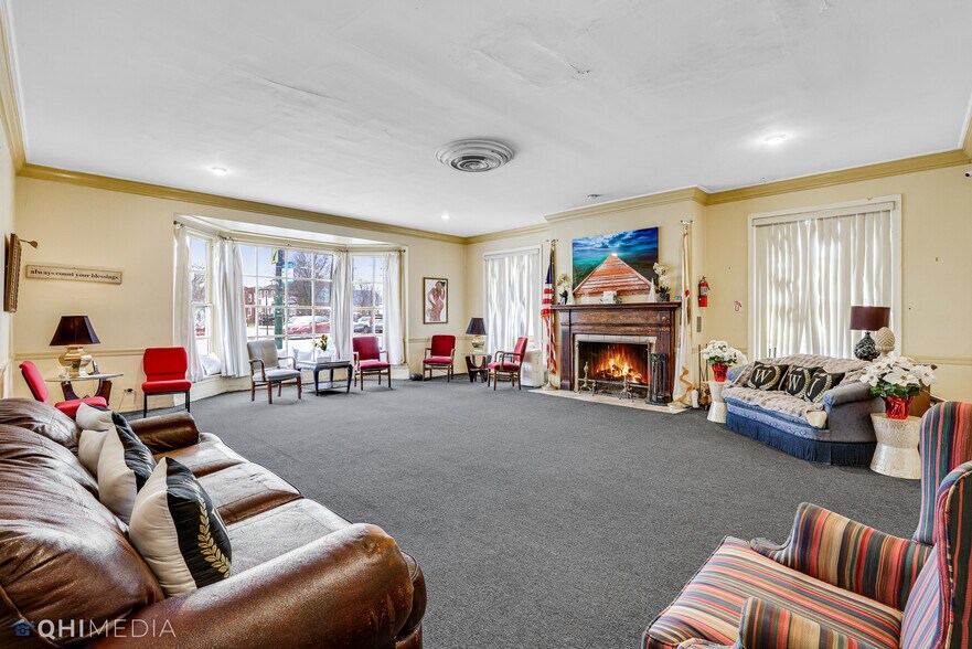 More Photos Of 2701 W 63rd St, Chicago Funeral Home For Sale