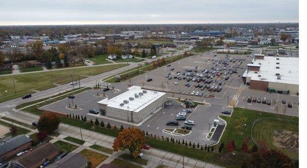 More Photos Of 25377-25397 Schoenherr Rd, Warren Storefront For Lease