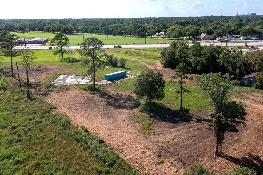 More Photos Of 6822 N Highway 146, Baytown Land For Sale