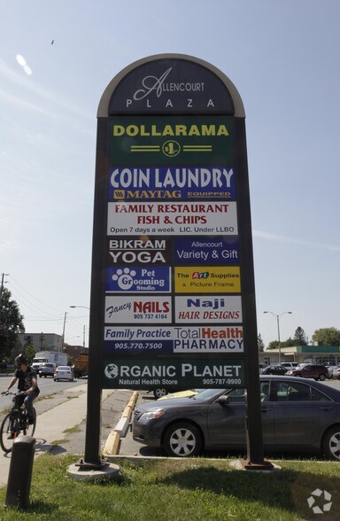 More Photos Of 598-704 Major Mackenzie Dr, Richmond Hill Storefront For Lease