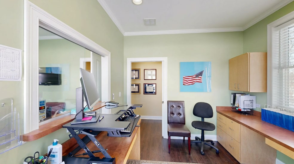 More Photos Of 447 Naubuc Ave, Glastonbury Office For Sale