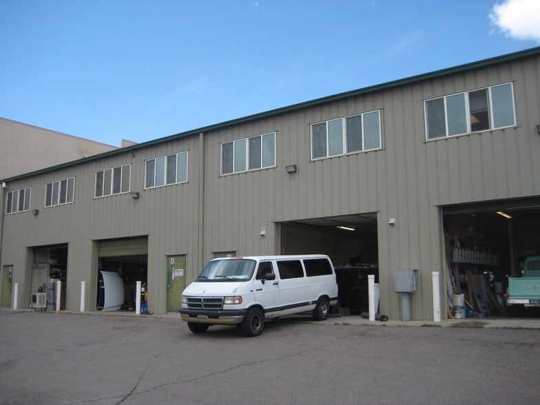 More Photos Of 2795 S Shoshone St, Englewood Light Distribution For Lease