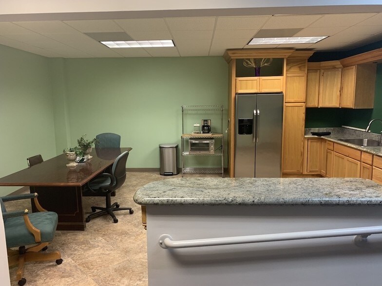 More Photos Of 130 N Ridgewood Ave, Daytona Beach Office For Sale