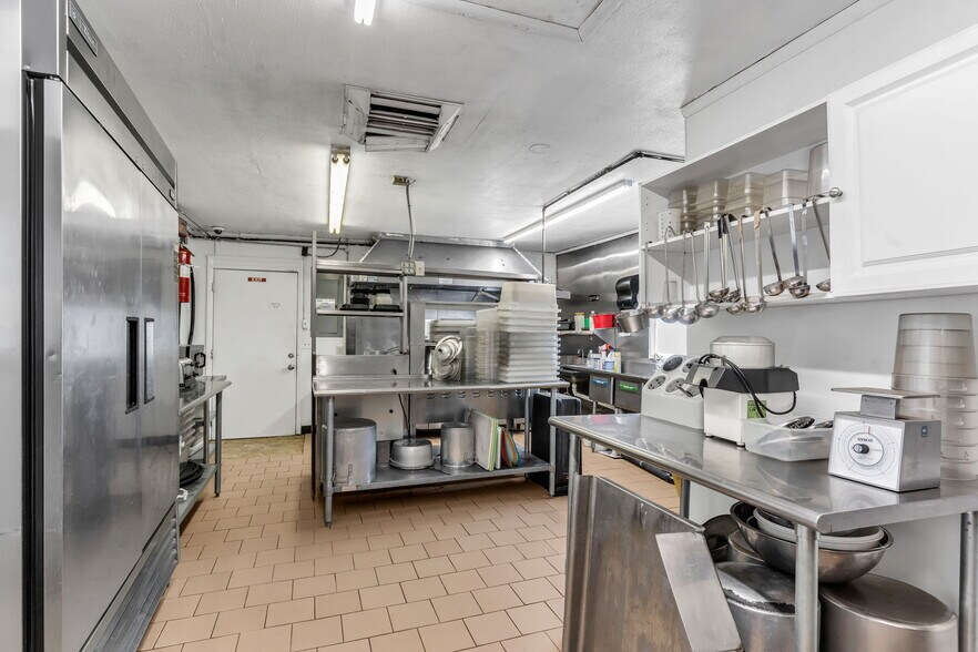 More Photos Of 2301 E Main St, Canon City General Retail For Sale