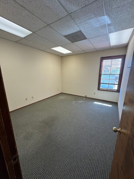 More Photos Of 929 Sherman Ave, Novato Office For Lease